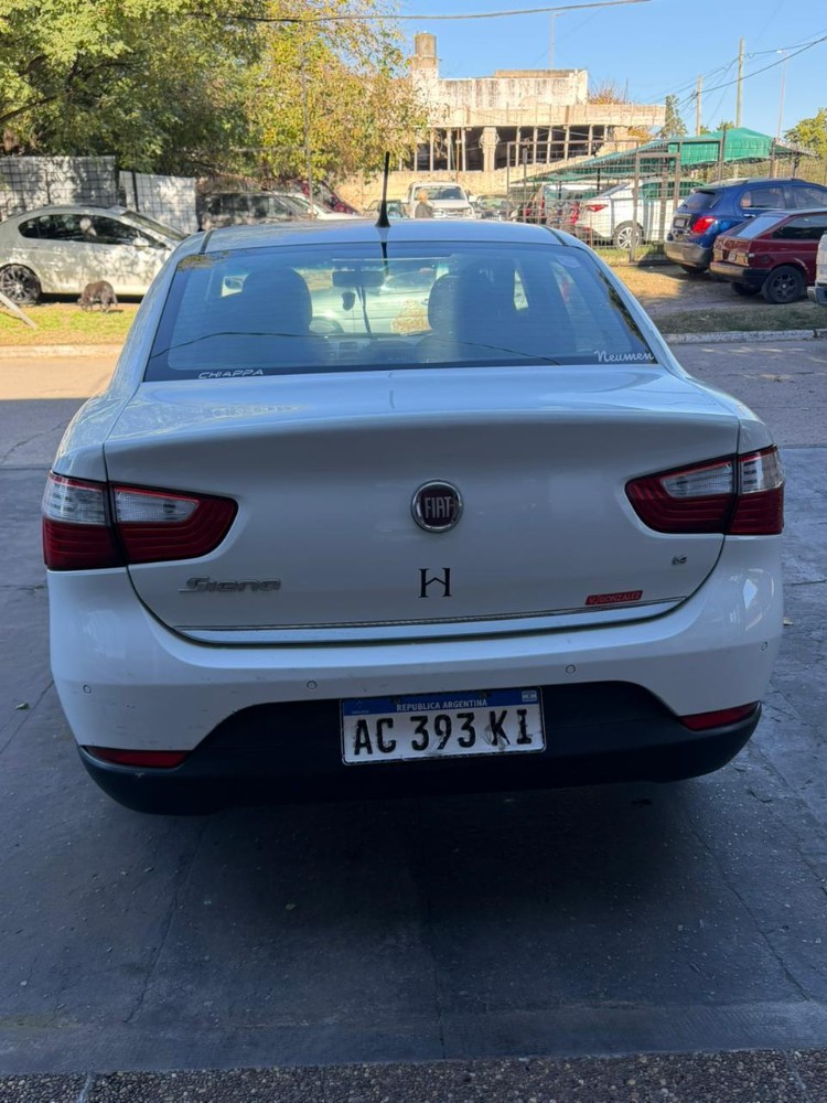 Fiat Grand siena ATTRACTIVE 1.4 8V — foto 2